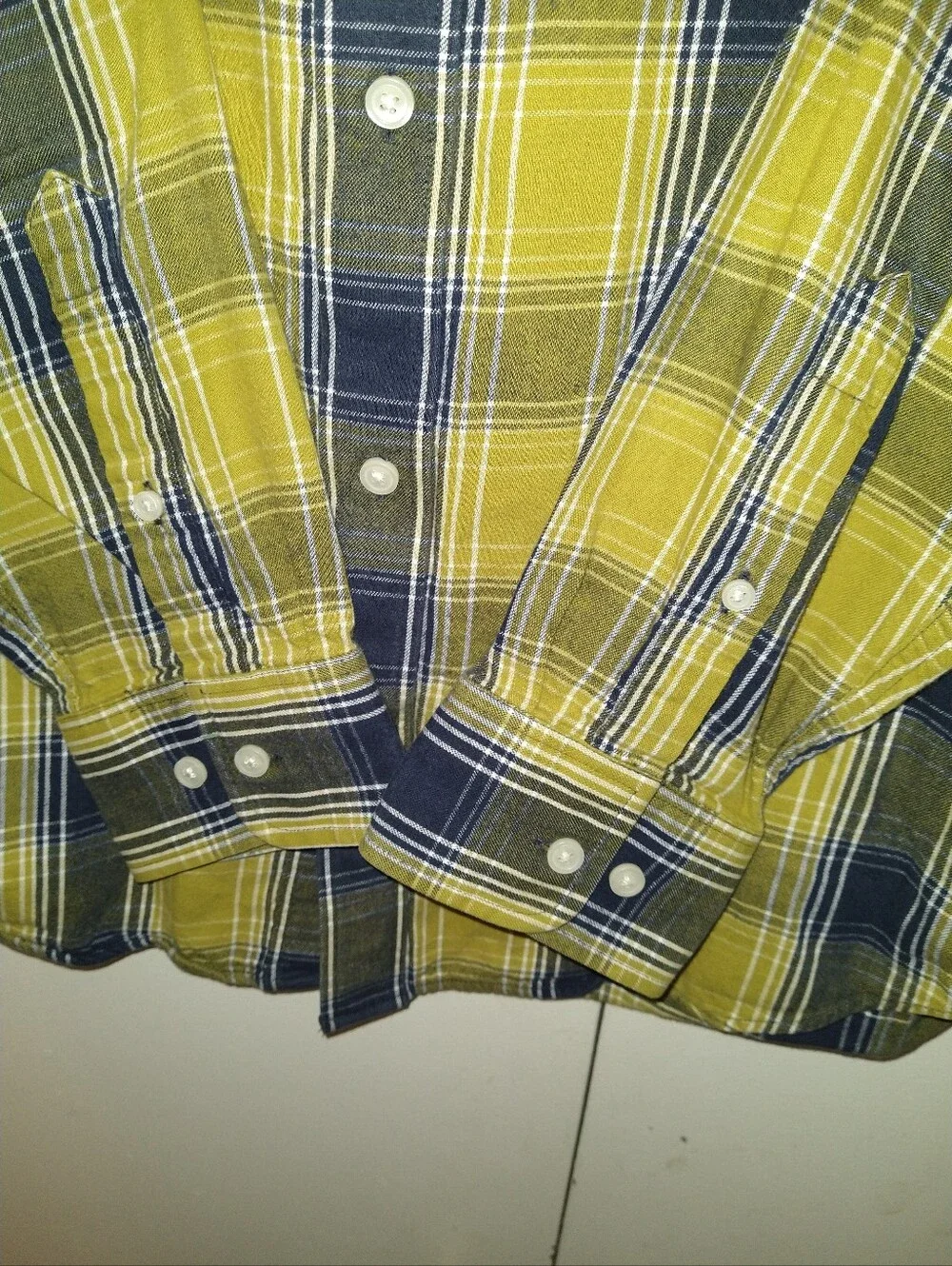 Banana Republic Soft Wash Plaid Long Sleeve Button Up Shirt Men's sz Large.